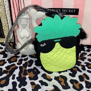VICTORIA SECRET PINK PINEAPPLE INSULATED COOLER LUNCHBAG